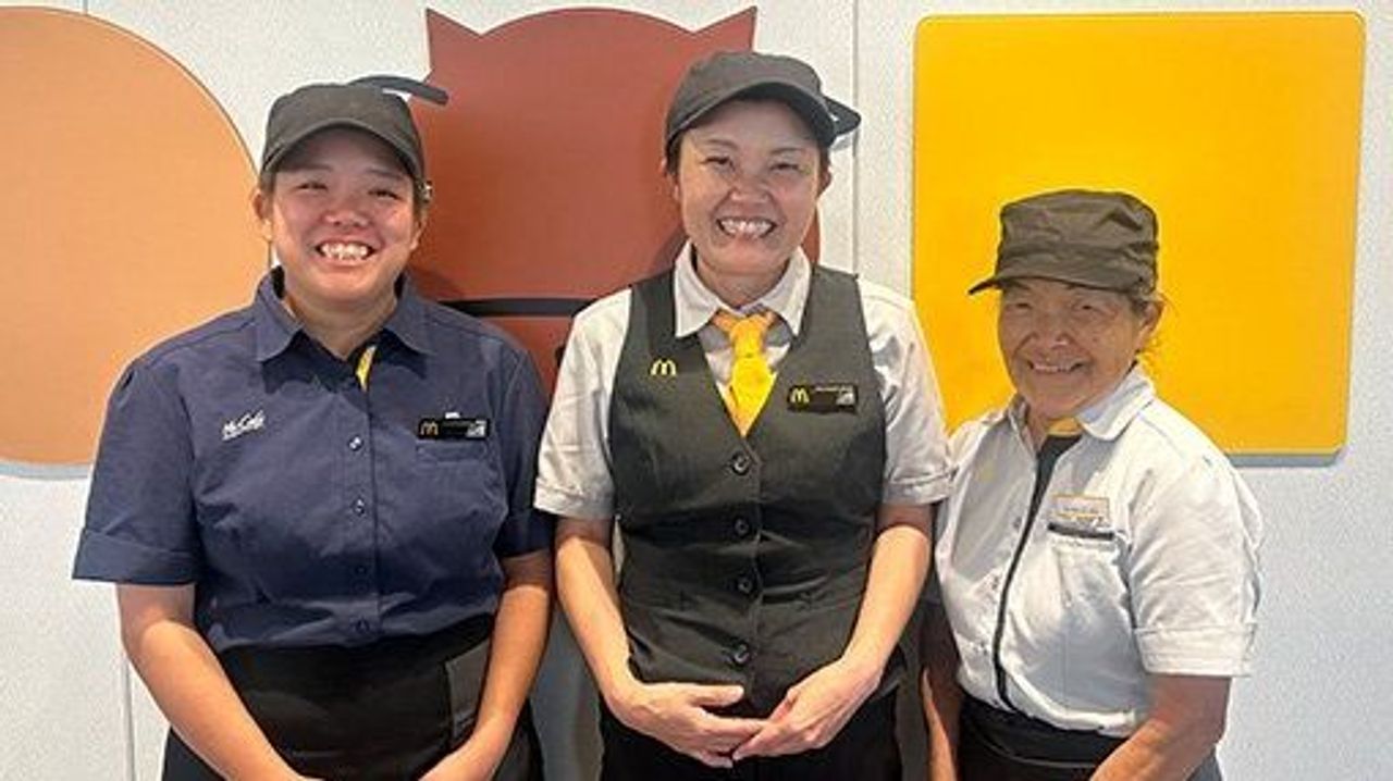 娘と孫と働く76歳のマック店員 - Yahoo!ニュース