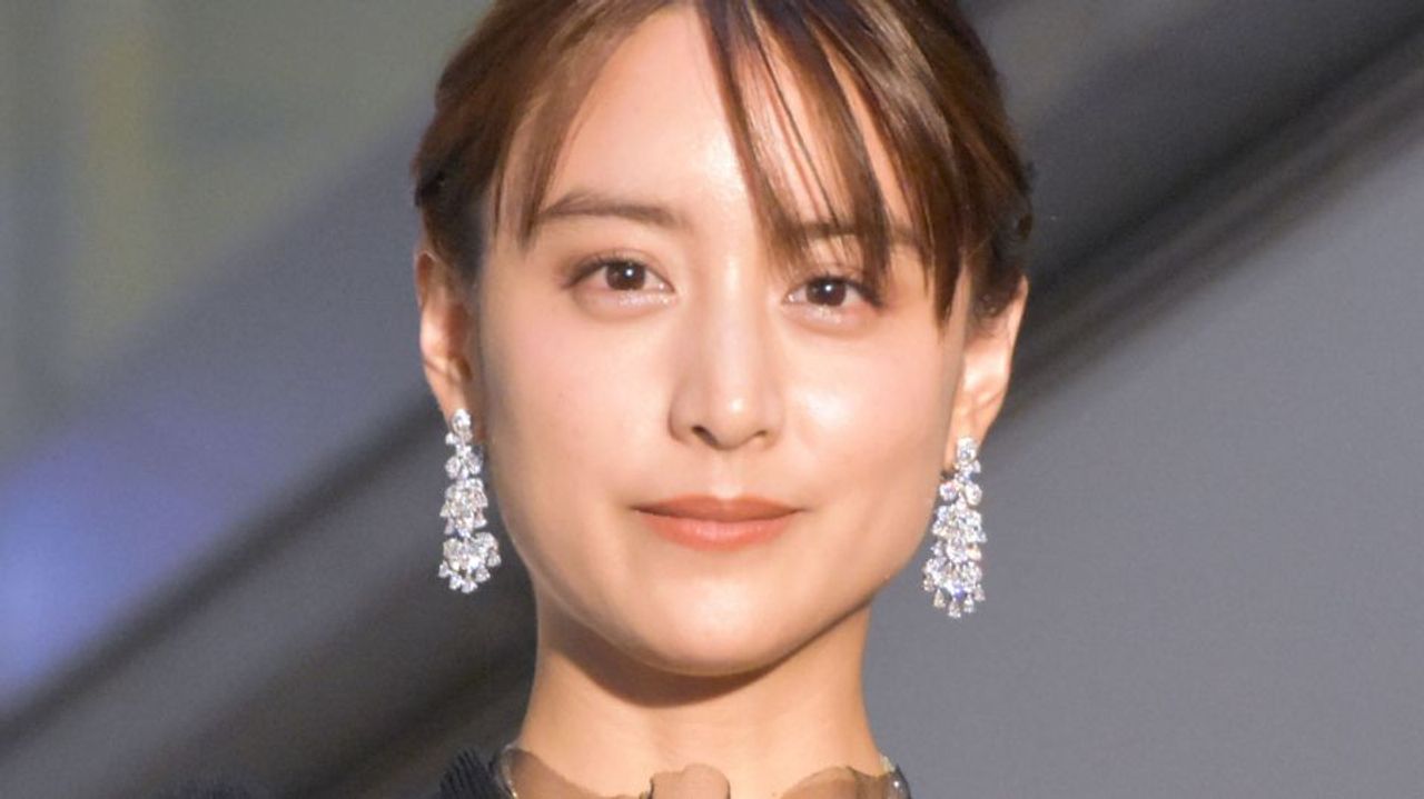 山本美月が撮影中けが 事務所説明