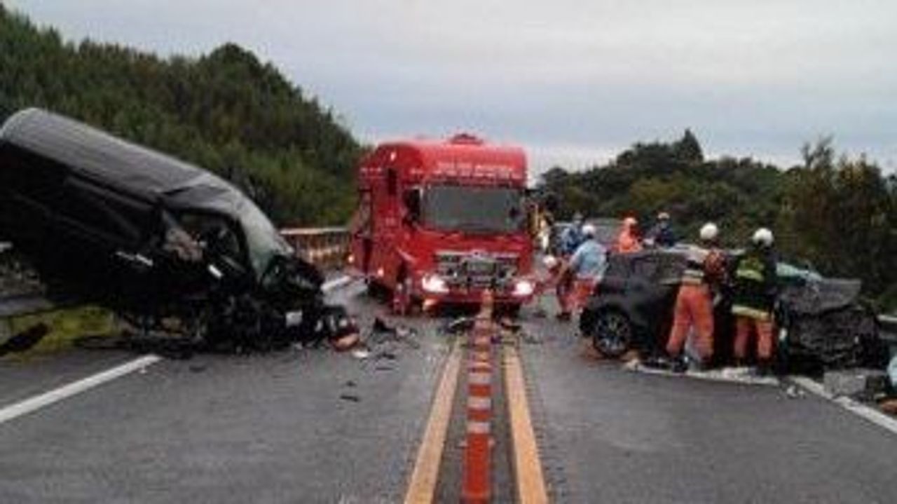 高速道で正面衝突 1人死亡2人けが - Yahoo!ニュース