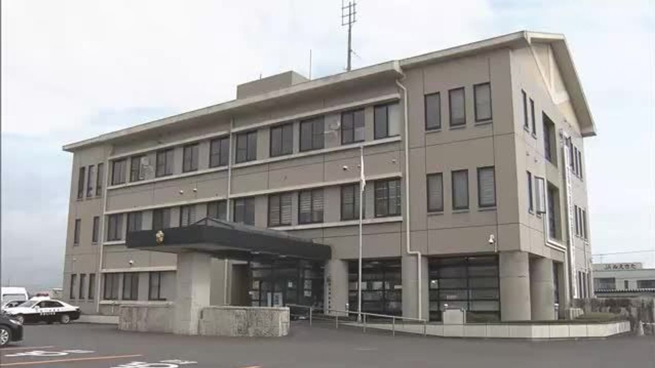 登山道から約25m下に遺体 滑落か - Yahoo!ニュース