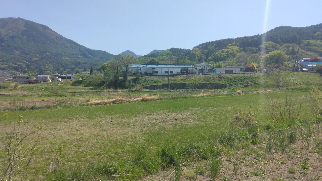 パラグライダーの男性が重体 搬送