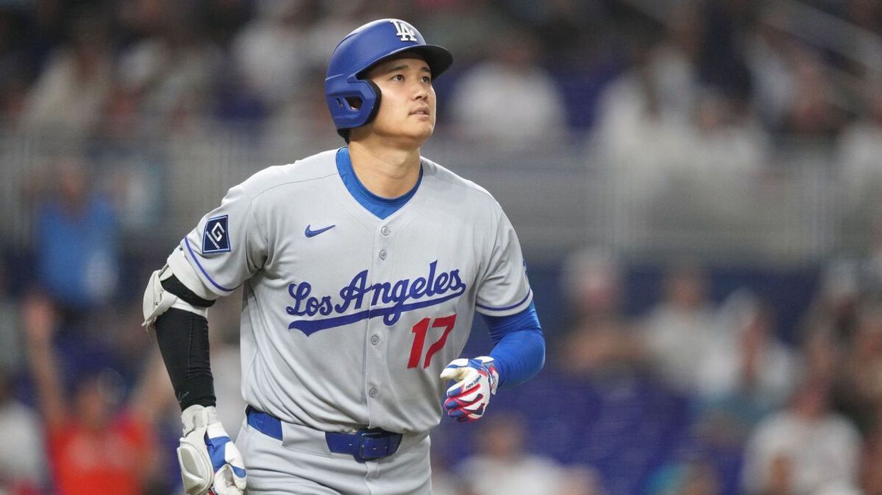 大谷が特大弾 自己最速「10‐10」