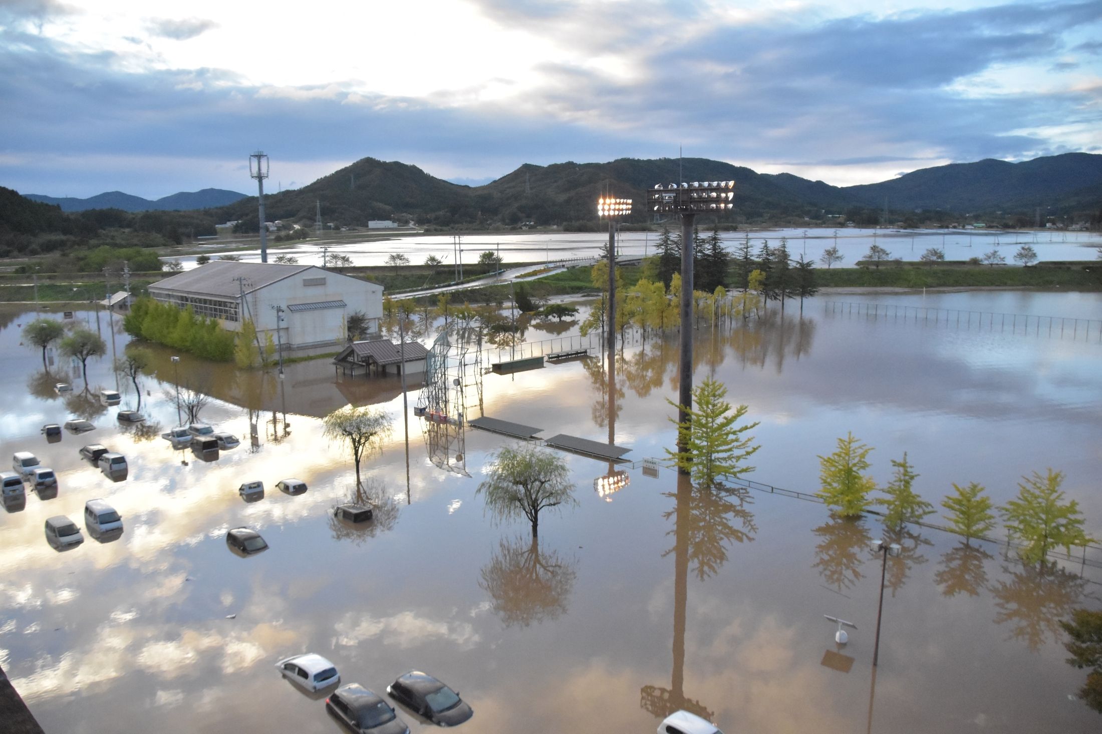 水害は人災だ: 森は死んでいる 死者11人 豪雨で浸水した町の今 - Yahoo!ニュース