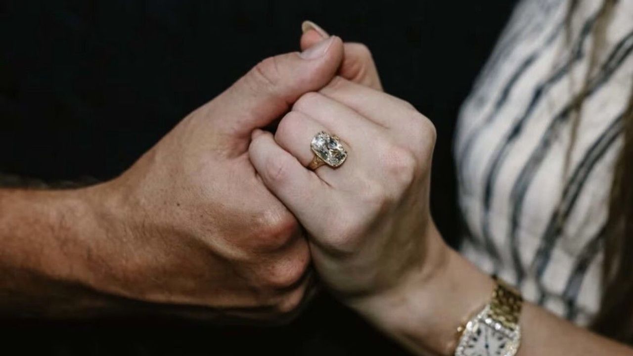 セレブの婚約指輪 なぜ特大サイズ - Yahoo!ニュース