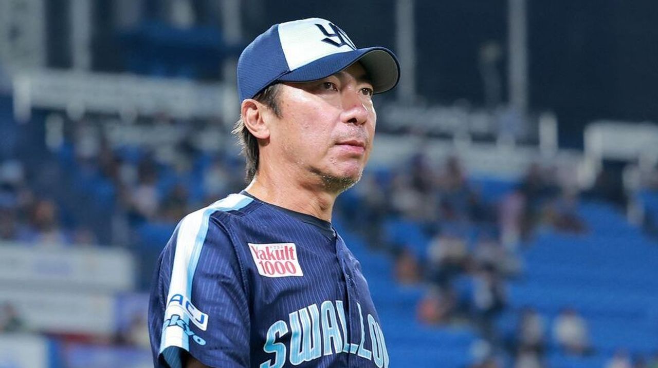ヤクルト 高津臣吾 22番ユニ 2007年当時物 ヤクルト 高津臣吾 22番ユニ 2007年当時物 - メルカリ