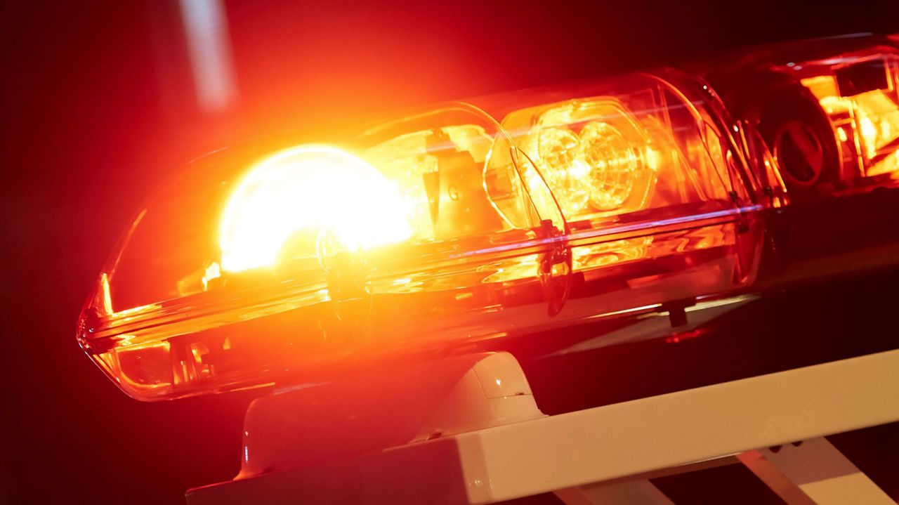 女児が車にはねられ重体 70歳逮捕 - Yahoo!ニュース