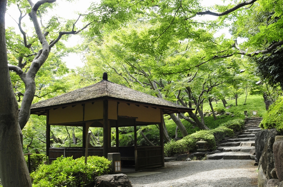 庭園の東屋（写真：アフロ）