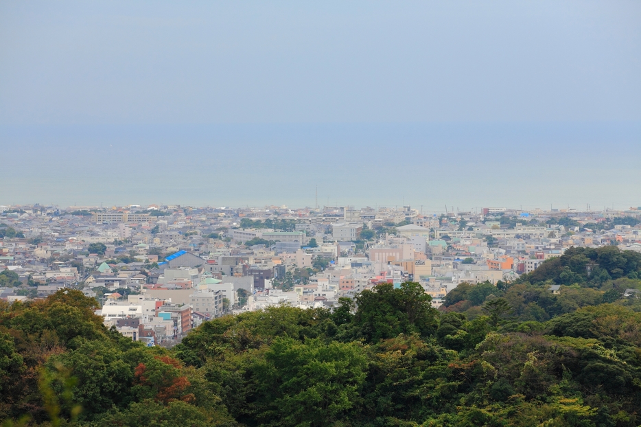 鎌倉市街（写真：アフロ）