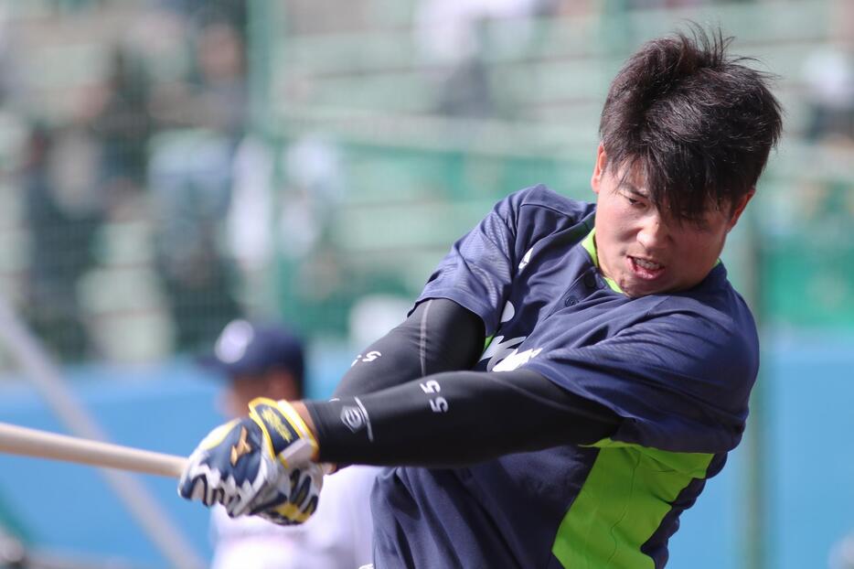 ヤクルトの若き4番・村上宗隆も発熱を訴えてPCR検査(写真・黒田史夫）