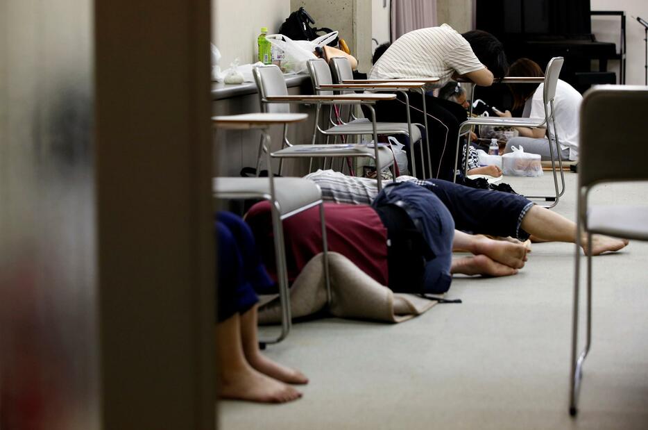 今年は避難所における感染症対策が例年以上に求められそうだ（写真：ロイター/アフロ）