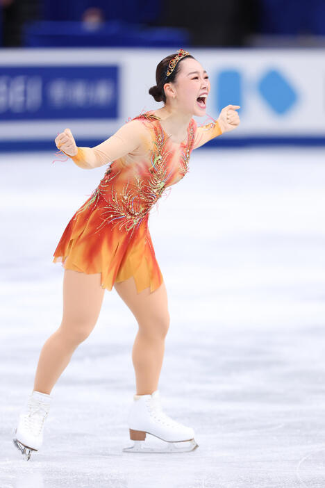 トリプルアクセルに挑んだ樋口新葉が2位に入り北京五輪出場が決定的になった（写真：森田直樹/アフロスポーツ）