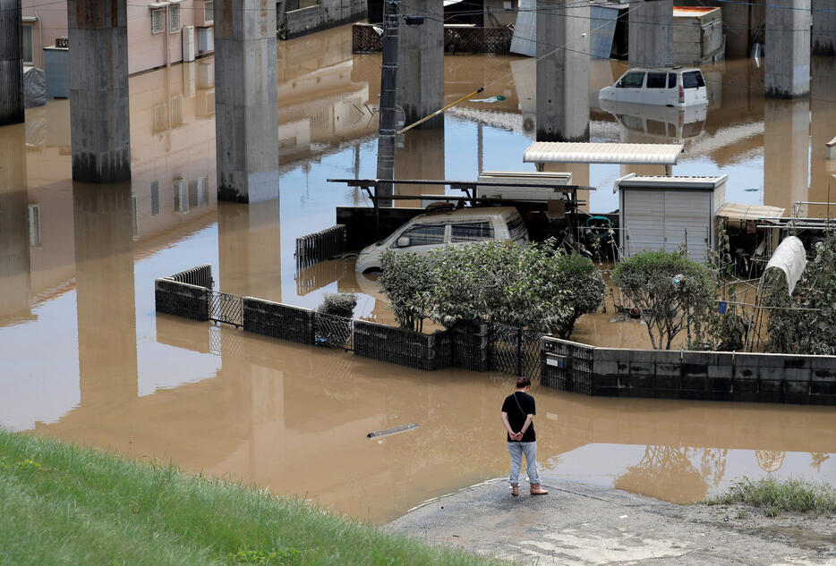 豪雨被害を受けた岡山県倉敷市真備町（2018年7月8日　写真：ロイター／アフロ）