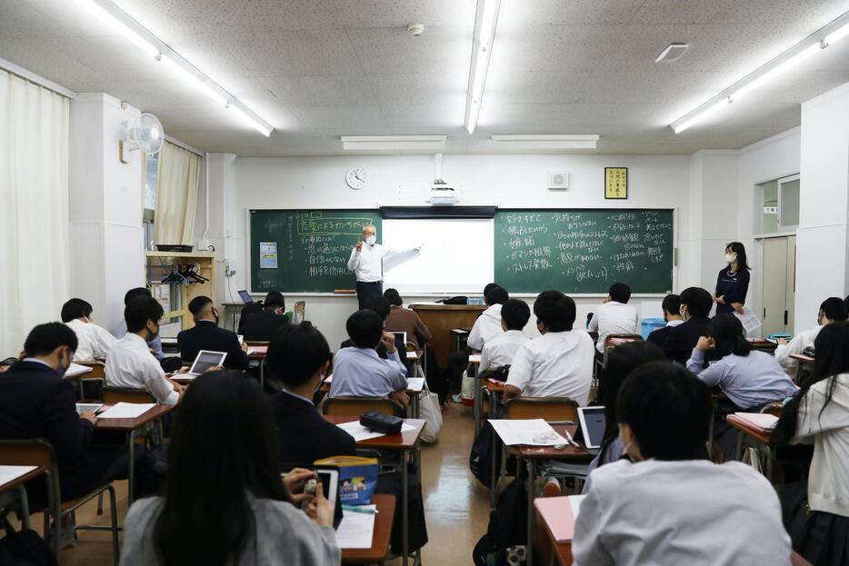 大東学園高校の「性と生」の授業の様子（撮影：鈴木愛子）