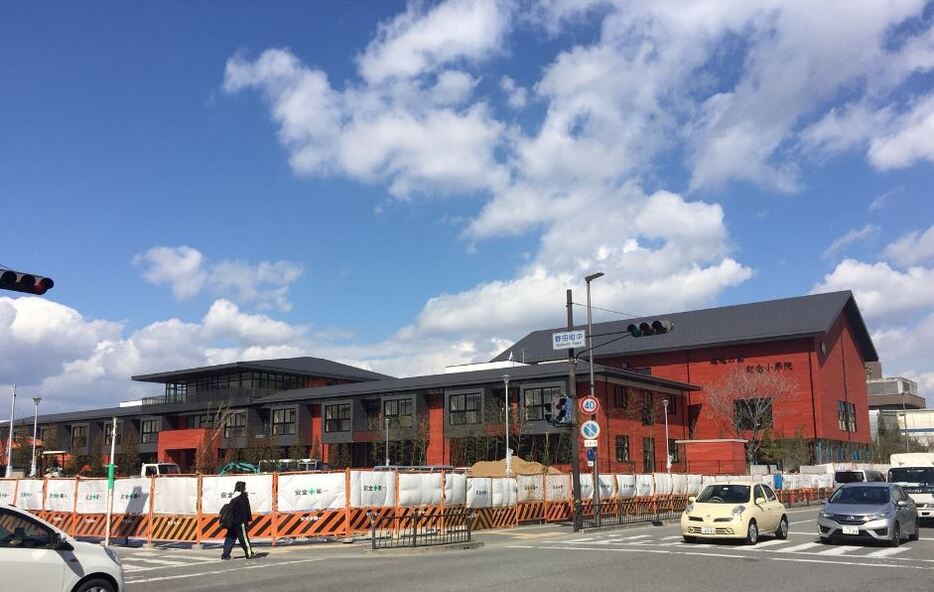 [写真]森友学園が大阪で4月開校を目指した小学校建設現場（撮影：柳曽文隆、2017年3月10日）