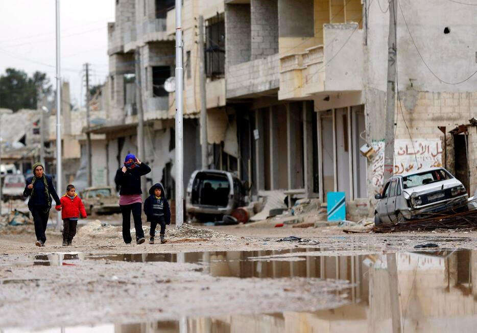 破壊された街並み＝1月30日、シリア北部の街アインアルアラブ、クルド名コバニ（ロイター/アフロ）