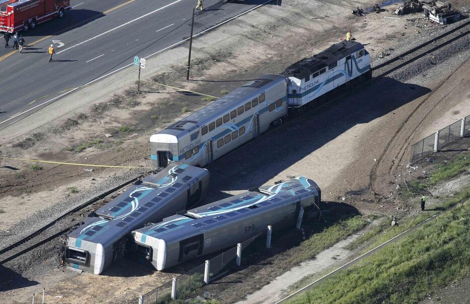 列車が脱線＝2015年2月24日（ロイター/アフロ）