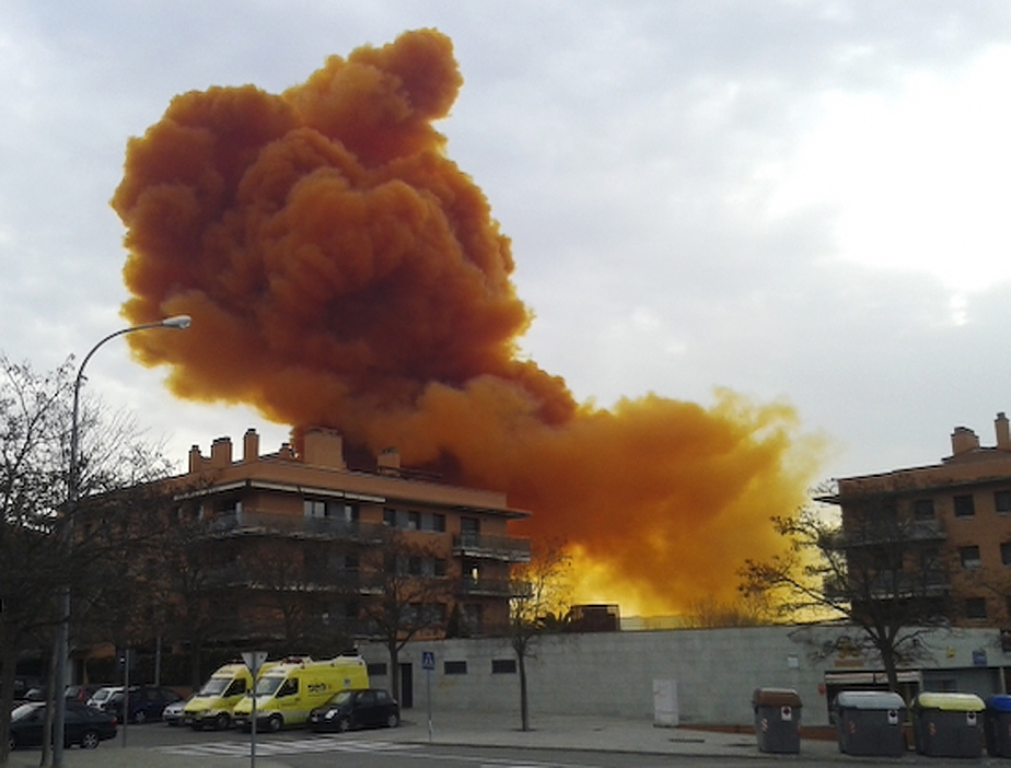 バルセロナ近郊の町で化学工場が爆発＝2月12日（ロイター/アフロ）