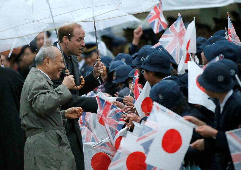 浜離宮を訪問＝2015年2月26日（ロイター/アフロ）