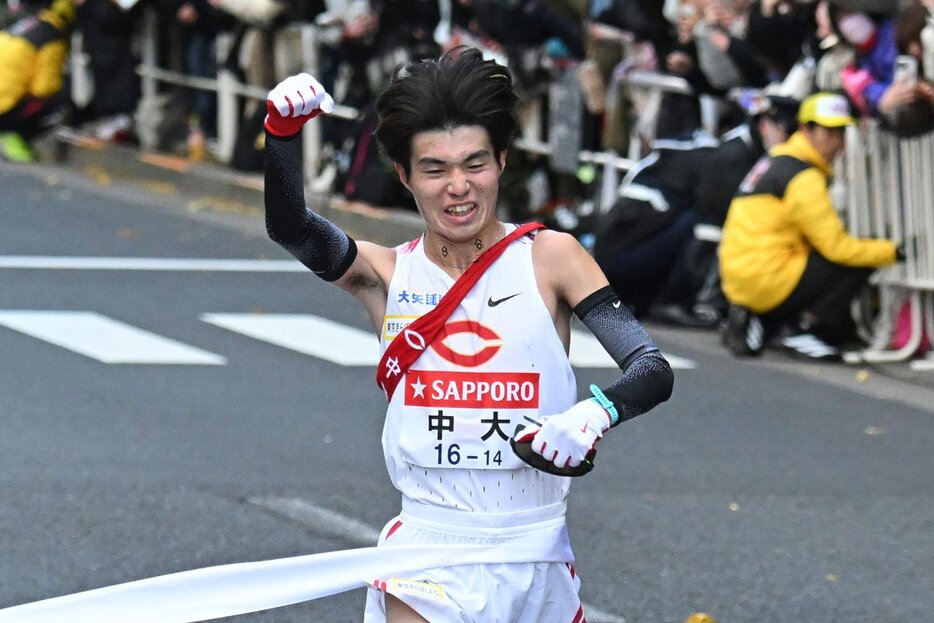 総合５位でフィニッシュした中央大・藤田大智