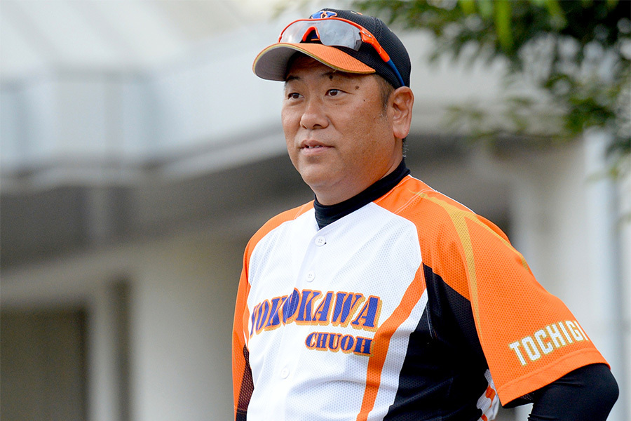 横川中央学童野球部の堀野誠監督【写真：フィールドフォース提供】