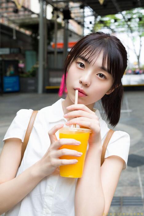 20歳記念写真集を3月19日に発売する菊地姫奈さん（c）Takeo Dec.