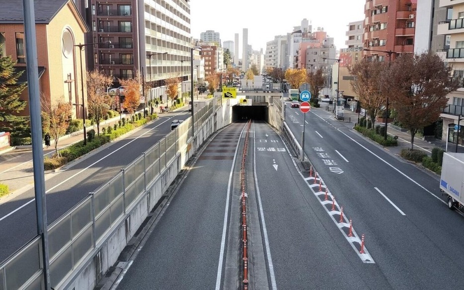 山手トンネル（日本） - 18.20km