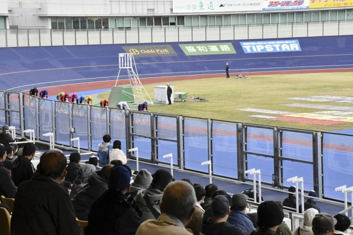 近年、売り上げが伸びている松山競輪＝5日午後、松山市市坪西町