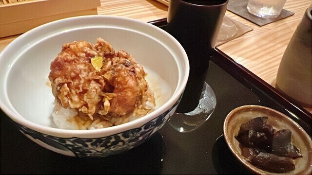 ランチの締めはかき揚げ丼