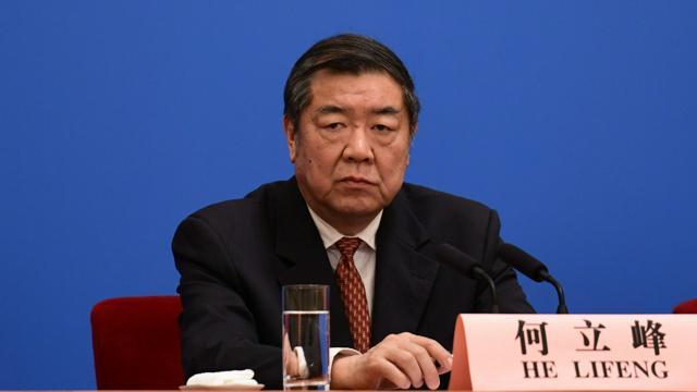 中国の何立峰副首相=2023年3月13日、北京の人民大会堂、冨名腰隆撮影