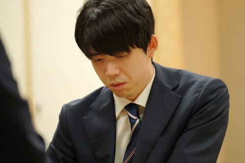 新将棋会館の初対局となった叡王戦で勝利した藤井七冠（８日、東京都渋谷区で）＝若杉和希撮影