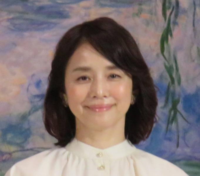 石田ゆり子（2024年10月撮影）