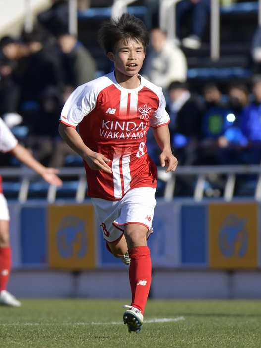 近大和歌山高MF小嶺李王(3年)(HIGH SCHOOL SOCCER YEARBOOK)