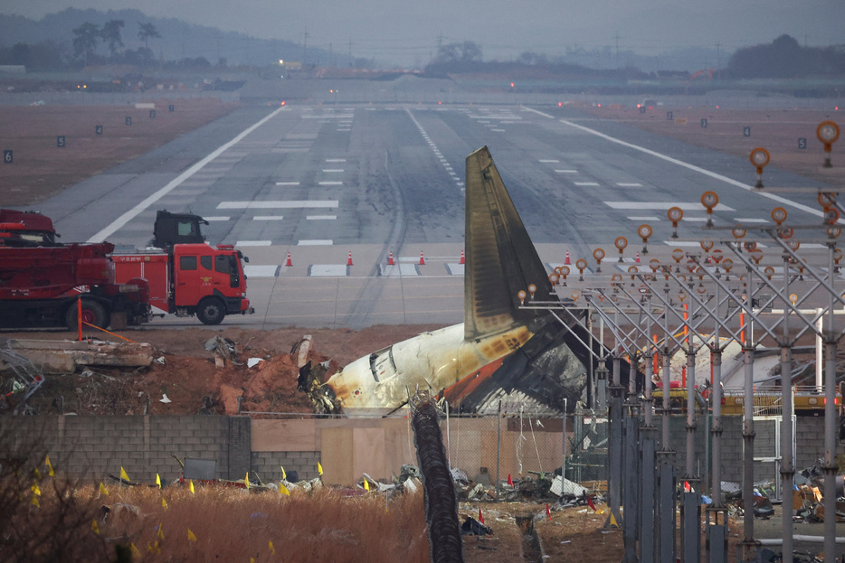 　韓国国土交通省は、乗客乗員１７９人が死亡したチェジュ航空の事故を受けて国内の事故機と同型のボーイング７３７─８００型機１０１機全ての特別点検を１週間延長した。２０２４年１２月撮影（２０２５年　ロイター／Kim Hong-Ji）