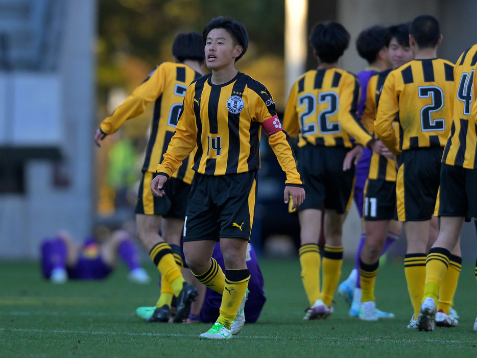 前橋育英高が1-0で準決勝進出。MF石井陽主将(3年=前橋FC出身)は一戦一戦戦う覚悟。(写真協力=高校サッカー年鑑)(Koki NAGAHAMA/GEKISAKA)