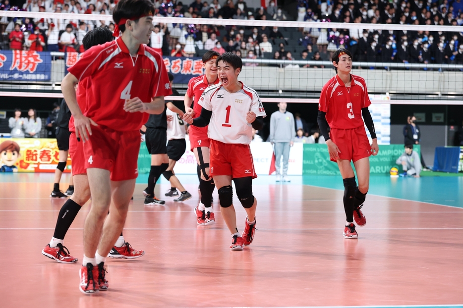 7大会ぶりに準決勝進出を決めた東亜学園（東京③）