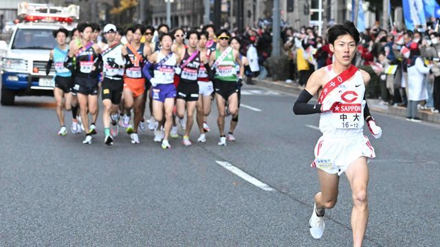 箱根1区で出だしから抜け出し区間賞をとった中央大・吉居駿恭選手(写真：日刊スポーツ/アフロ)