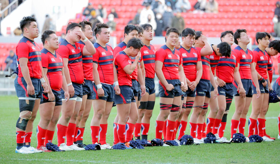 接戦に敗れ、悔しがる常翔学園（カメラ・朝田　秀司）