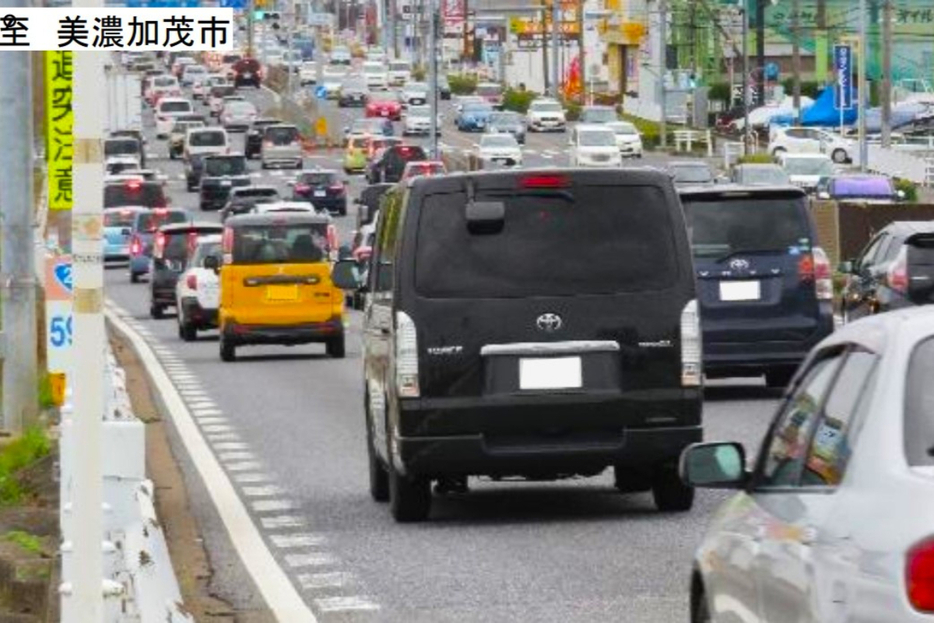 渋滞する岐阜市内の国道21号（画像：国土交通省）。