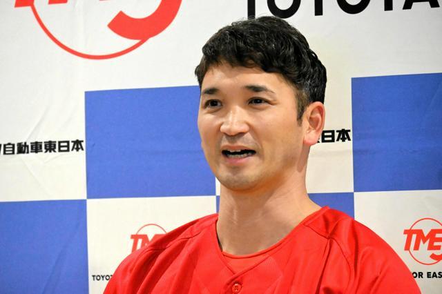 新たに就任した大谷龍太監督=2025年1月8日、岩手県金ケ崎町、松尾葉奈撮影