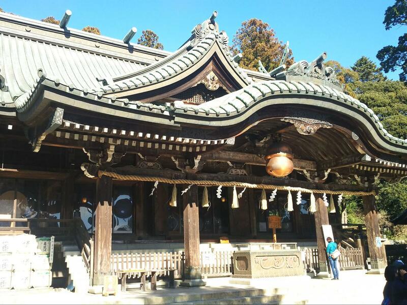 登山口付近の筑波神社。山頂の御本殿と絶景を目指して先へ進もう