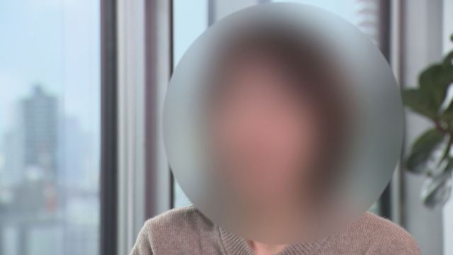 取材に応じる女性検事