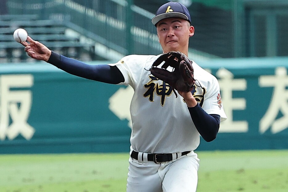 1年夏から甲子園に出場している今村。大型遊撃手として注目を集めている。写真：THE DIGEST写真部