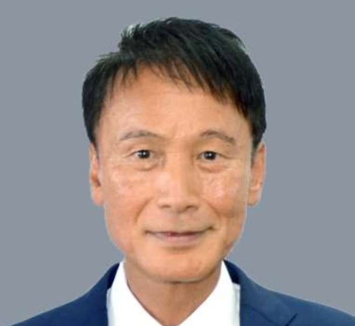 三反園訓氏