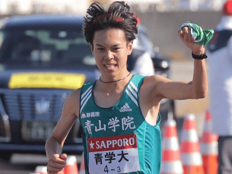 4年連続箱根駅伝を走った青学大・太田蒼生。写真の1年時から区間2位2回、区間賞2回と強さを見せ続けた photograph by Sankei Shimbun