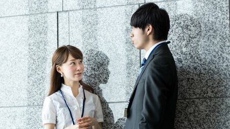 優しい人が「舐められる」か「慕われる」か？ そこにはどのような違いがあるのでしょうか（写真：chachacha / PIXTA）