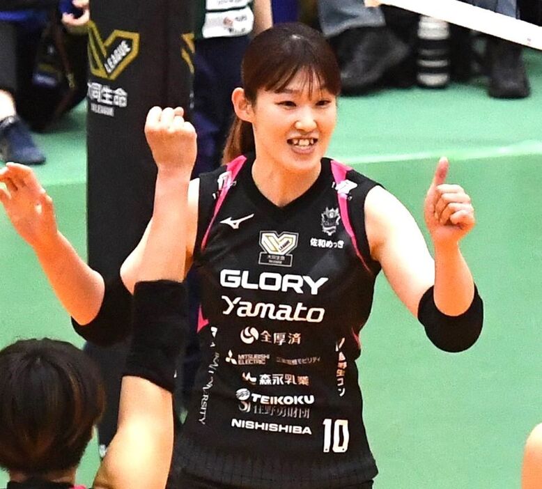 ヴィクトリーナ姫路 10井上愛里沙 /©SV.LEAGUE