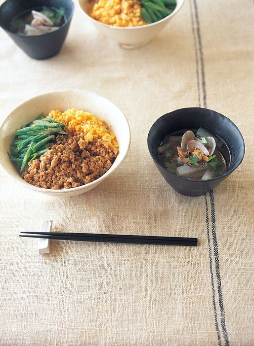 そぼろの3色ご飯＆アサリと大根のスープ