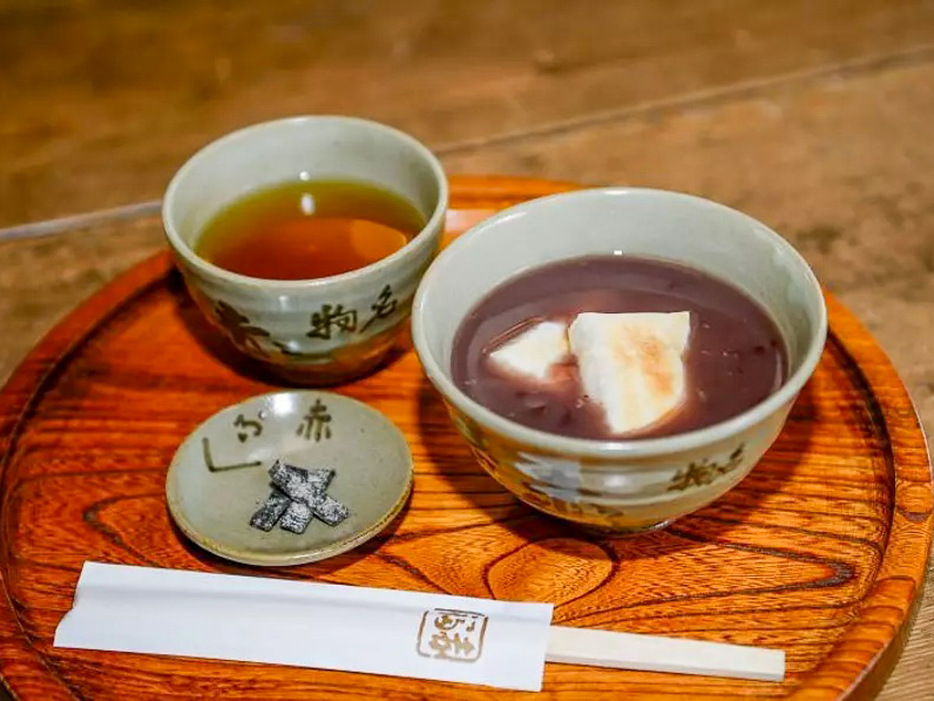 三重県の冬の甘味「赤福ぜんざい」