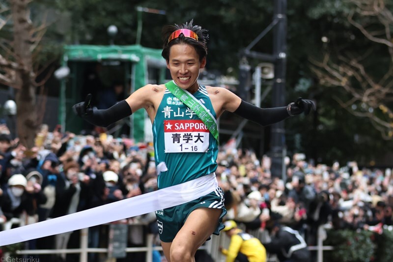 25年箱根駅伝総合優勝の青学大（10区・小河原陽琉）