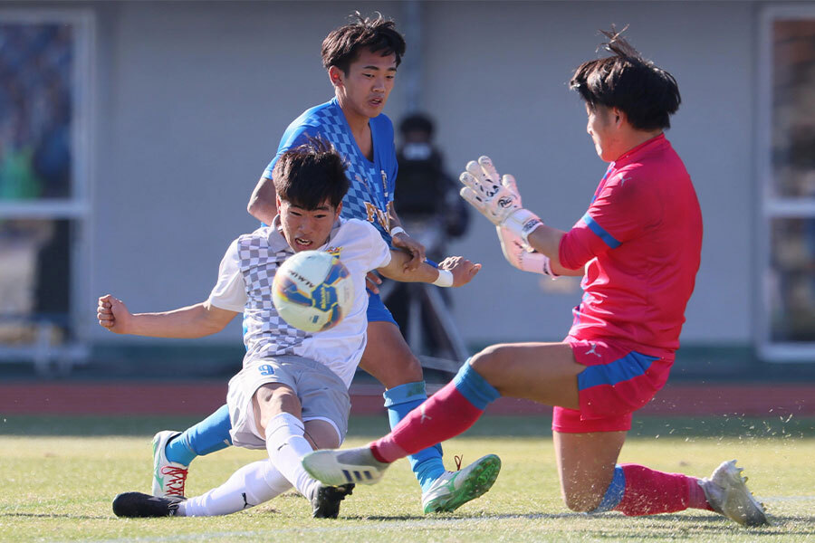 山下景司が決めた選手権初ゴールに注目【写真：産経新聞社】